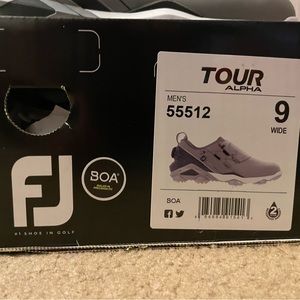 Footjoy Tour Alpha BOA Size 9 Wide